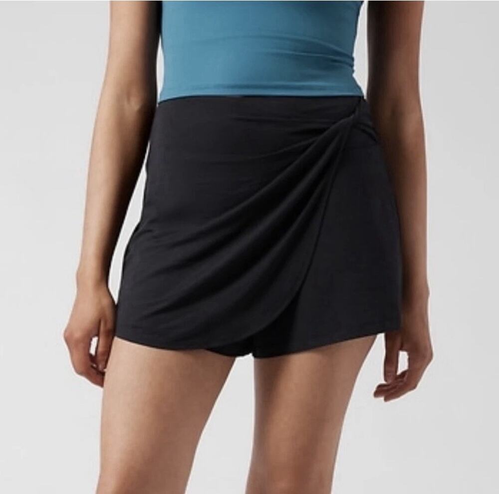 Athleta Release Skort Shorts Women’s XL Black Athleisure Tennis Golf Active